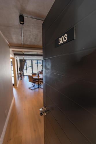 The Docklands Two Bedroom Superior Apartment - image 4