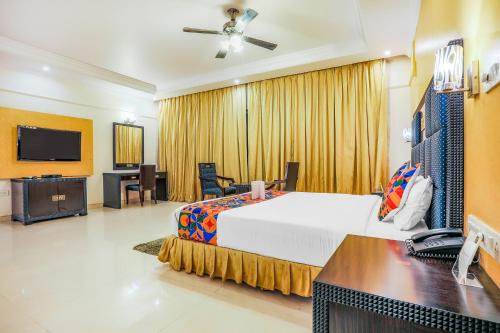 FabHotel Royal Mirage With Pool & GYM, Candolim Beach