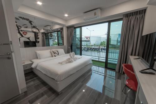 room detail thumbnail 0