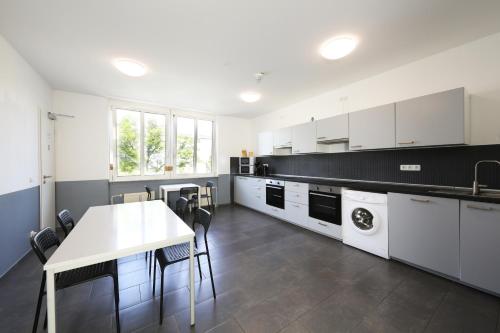 Konyha, FANA Pension in Haar