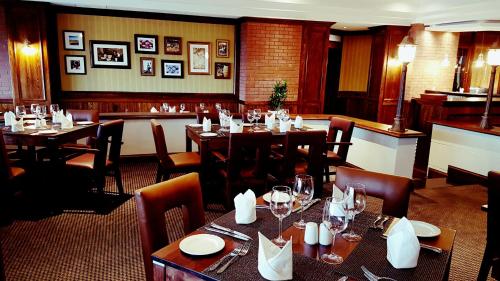 Premier Hotel Regent - image 2