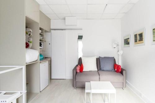 Small Is Beautiful Ideally Located Sleeps 4 - Location saisonnière - Paris