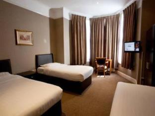 Newham Hotel - image 12