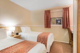 Pine Lake Resort, Carnforth (foto 11)