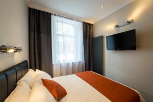 Adria Hotel, London (photo 5)