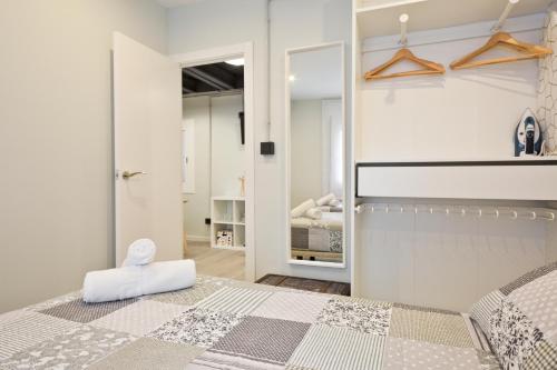 Stay U-nique Apartments Llobregat - image 5