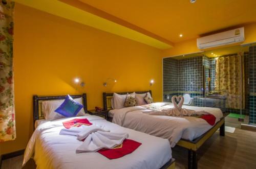 room detail thumbnail 1