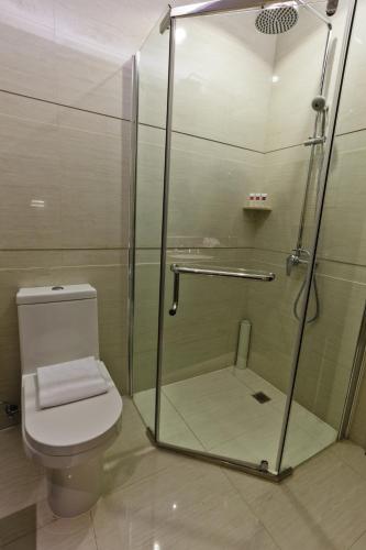 Ramada by Wyndham Manila Central, Manila (photo 3)