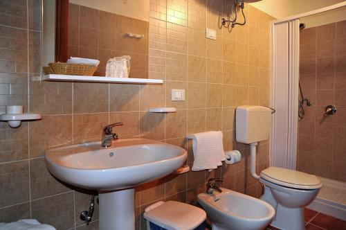Apartment image 5