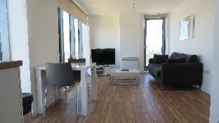 Quay Apartments, Manchester (photo 10)