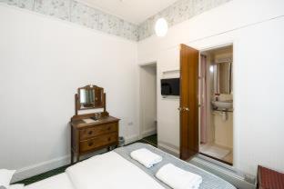 St Athans Hotel, London (photo 6)
