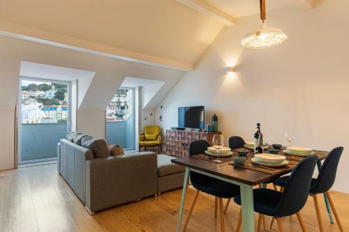 LovelyStay - Lisbon Home With Castle View - main image