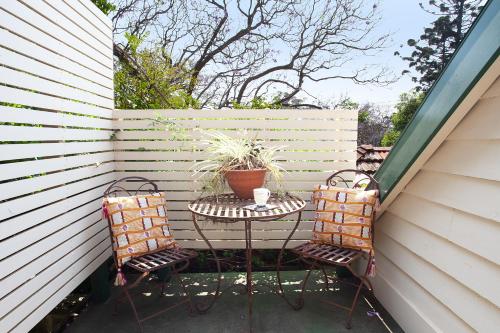 Woolwich Studio Bliss Private Oasis by the Water - image 13