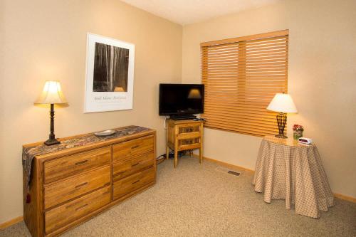 Snowcreek #631 (Phase 4) - image 6