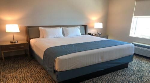 King Room with Lake View