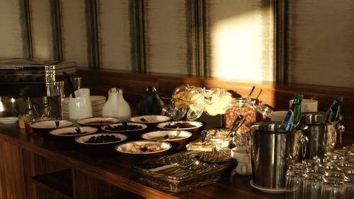 DB Hotel Wrocław - image 12