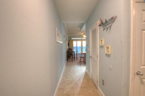 Laketown Wharf 2108 By ZIA VR - main image