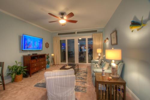 Laketown Wharf 2108 By ZIA VR - image 4