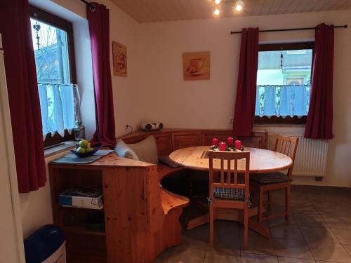 virtuve, Ferienwohnung Seibert inkl Chiemgaukarte in Bergen (Traunstein)