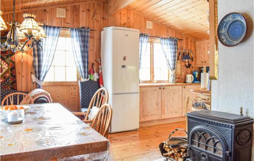 Konyha, Cozy Home In Rauland With Wifi in Rauland