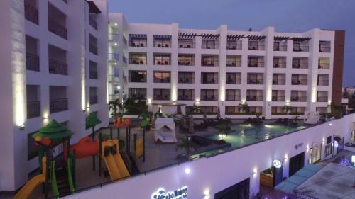 Exterior view, Medano Hotel and Spa in Cabo San Lucas