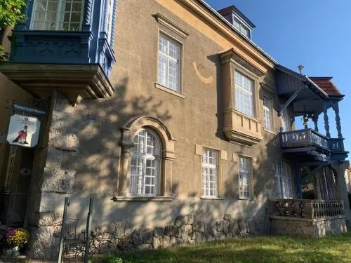 Villa für Präsentationen und Events, Eine Nacht im Puppenmuseum erleben in Bad Vöslau, Österreich