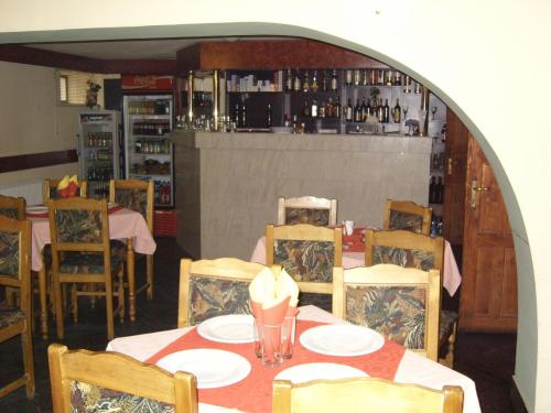 ห้องอาหาร, Vila Queen in อาราด