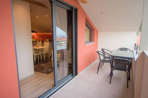 New Loft Polixeni in อีเพียรุส