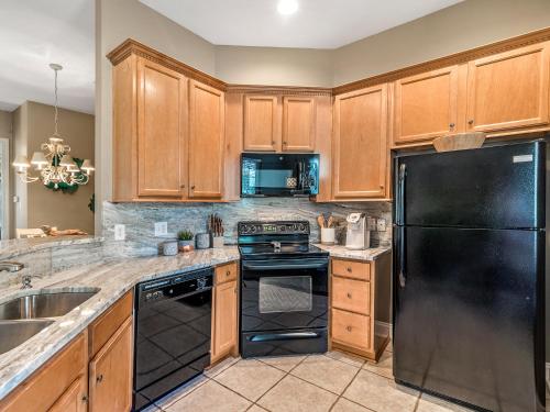Serenity Found~ Relax in this cozy 2BR/2BA beach cottage! - image 9