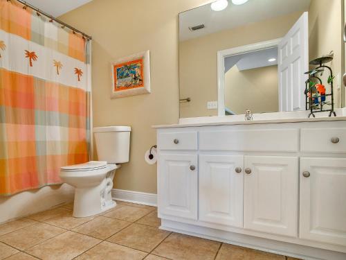 Teaux in the Sand~ Spacious and beautiful 4BR/3BA beach house! - image 9