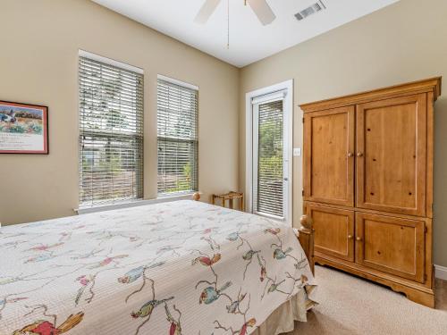 Sea Chalet~ Have a perfect vacation at this inviting 3BR/3BA beach house! - main image