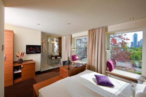 Strandhotel Alte Donau, Vídeň (fotografie 7)