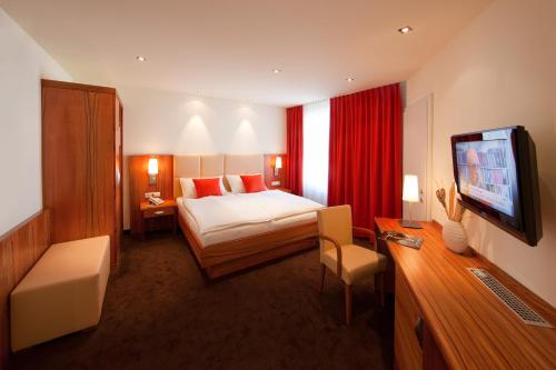 Strandhotel Alte Donau - main image