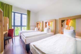 H+ Hotel 4Youth, Берлин (фото 9)