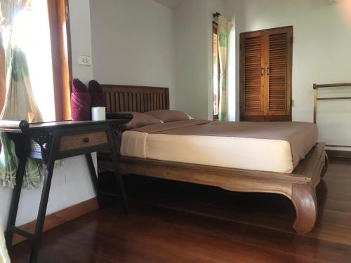 Pai Loess Resort - Tap to explore photos