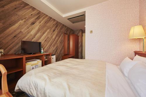 Standard Double Room - Non-Smoking