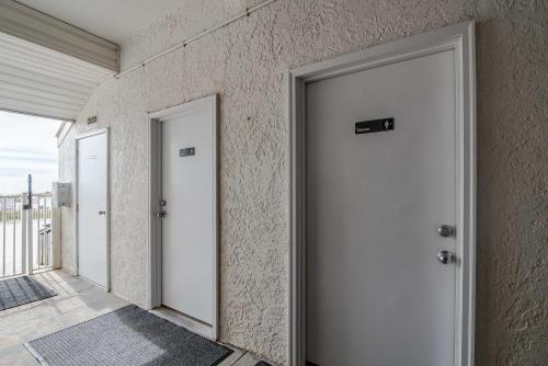 Two-Bedroom Apartment image 10