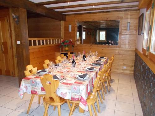 Chalet image 8