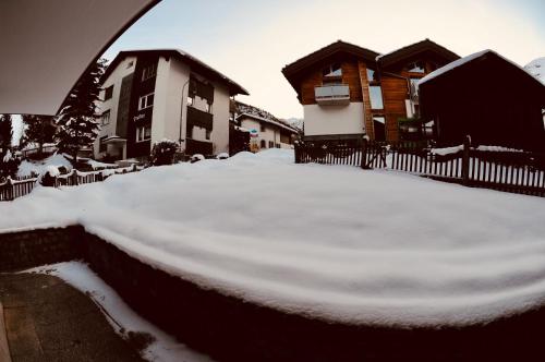 Emelie Zermatt 4**** - image 12