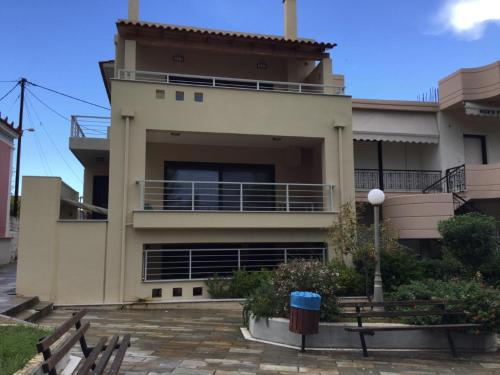  GIKAS APARTMENT, Unterkunft in Kiveri