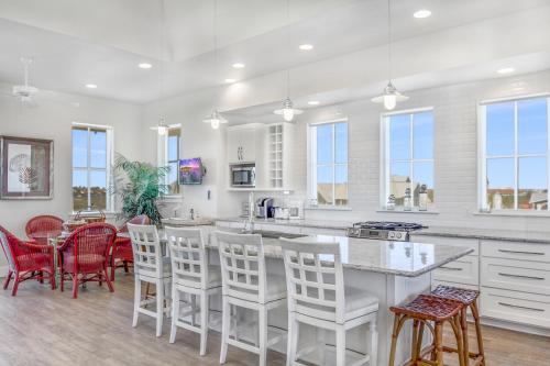 Coastal Casita in Port A Home - image 9