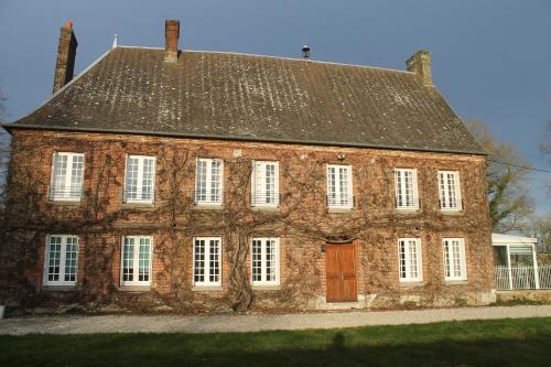 La belle maison de maître gîte à louer Bouville