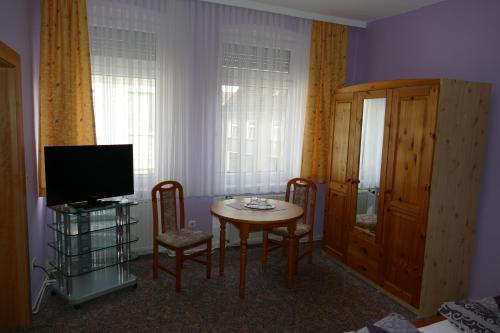 Hotel Deutsches Haus Hotel In Malchow Germany Wander