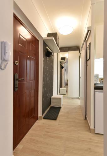 Királykút 1 apartman - ingyen parkolás, bicajok, ac (Kiralykut 1 apartman - ingyen parkolas, bicajok, ac) in เฟชสเกปาร์ตี ลาโกเตเลป