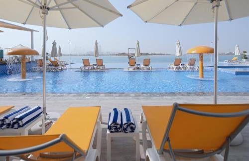 C Central Hotel and Resort The Palm Dubai 
