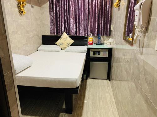Double Room image 7