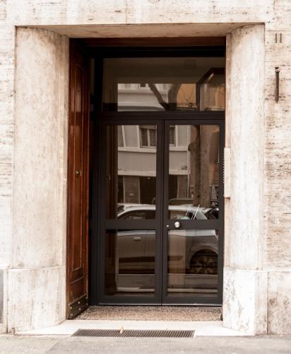 B&B MARTIN - image 3