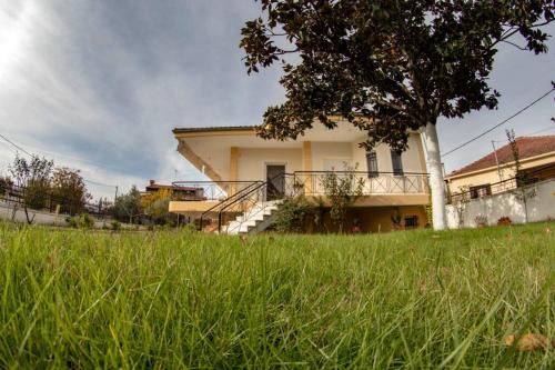  Goodfellas House in Tríkala