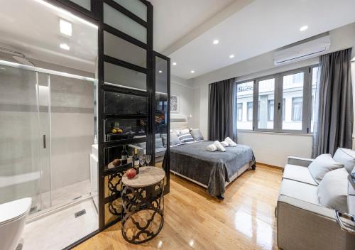 The Monastiraki Metro Lux Suite!, Афины (фото 5)