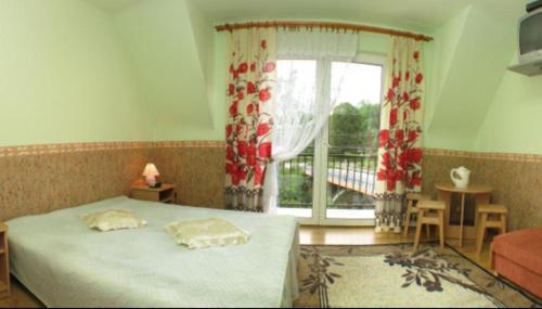 2 twin beds